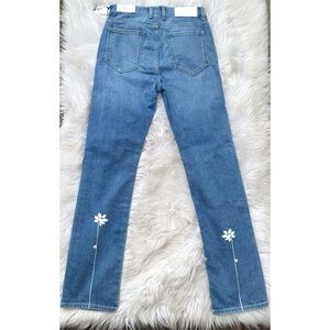NWT 7 For All Mankind Floral Detail Easy Slim Jean